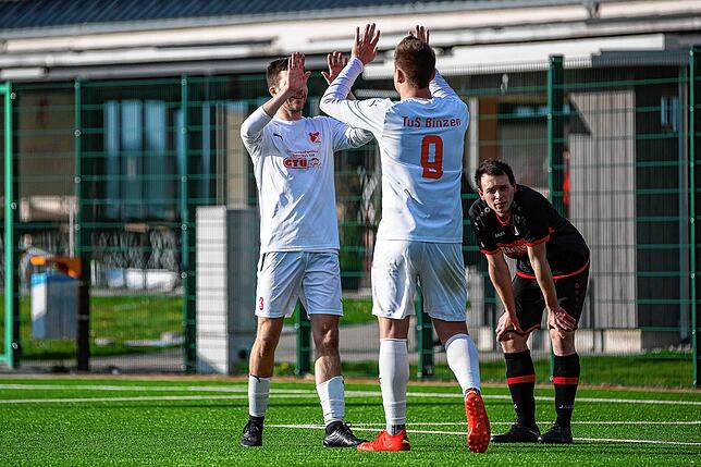 Bild 8: TuS Binzen kantert den FC RW Weilheim mit 8:0 &ndash; und wir haben Bilder!
