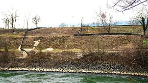 Nahe des Aussichtspunktes Kraftwerkblick wird die neue Straße beginnen und über die Terrassen westlich des Kraftwerks nach unten führen. ...