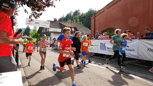 Bild 32: 13. Klettgau-Lauf in Weisweil – Teil 1