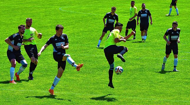 Bild 13: SV Eschbach siegt 3:0 bei Spitzenreiter SG FC Wehr/Brennet II – und wir haben Fotos!