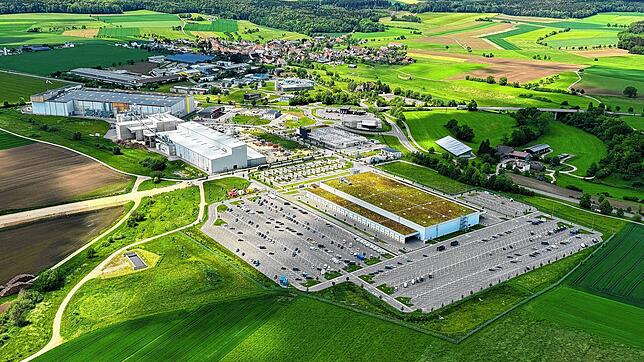 Einen tödlichen Arbeitsunfall gab es im Meßkircher Industriepark. Unser Bild zeigt vorne das Amazon-Gelände und links im Anschluss das ...