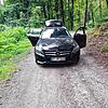 Mit einem vollbeladenen Mercedes Kombi war der Mann in den Wald gefahren, um seinen Unrat neben dem Weg im Unterholz zu entsorgen.