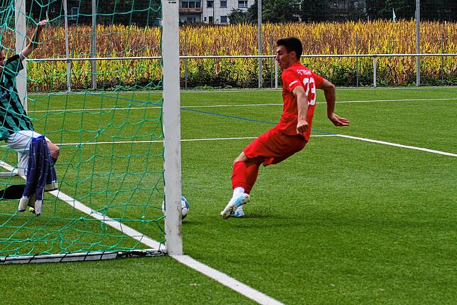 Bild 12: FC Zell gewinnt beim FC Tiengen 08 mit 5:3 &ndash; und wir haben die Bilder!