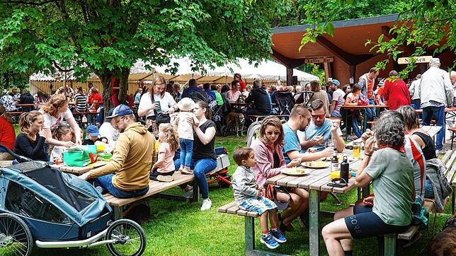 Die Trachtenkapelle Kappel kann nach langer Pause endlich wieder ein Vatertags Fest feiern.