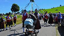 Der Umzug am Hans-Thoma-Fest, hier 2024, bildet diesmal den Rahmen für das Kreistrachtenfest. Foto: Christiane Sahli