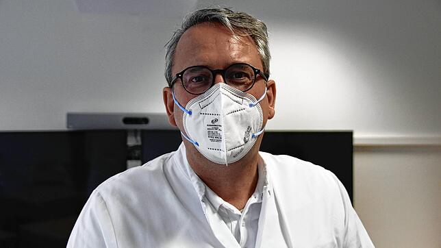 Bild : &bdquo;Wenn wir die Impfung nicht hätten, wären wir in einem Katastrophenszenario&ldquo;: So drastisch beschreibt der stellvertretende Leiter des Lungenzentrums am Schwarzwald-Baar-Klinikum die Covid-Situation