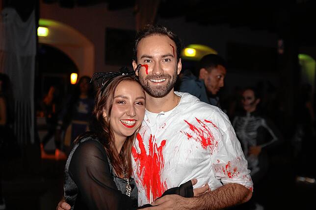 Bild 29: Schaurig-schöne Partystimmung mit Kürbis und Zombies