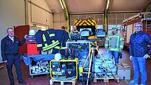 Schnelle Hilfe für die Ukraine. Binnen kürzester Zeit sorgten Feuerwehrkommandant Hartmut Schucker, Andreas Neßler, Lars-Erik Meyer, ...
