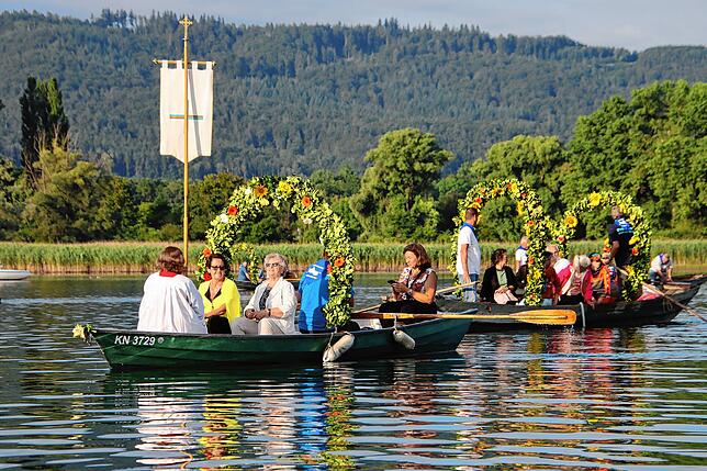 Bild 4: Pilgerfahrt über den See: Bilder von der Mooser Wasserprozession