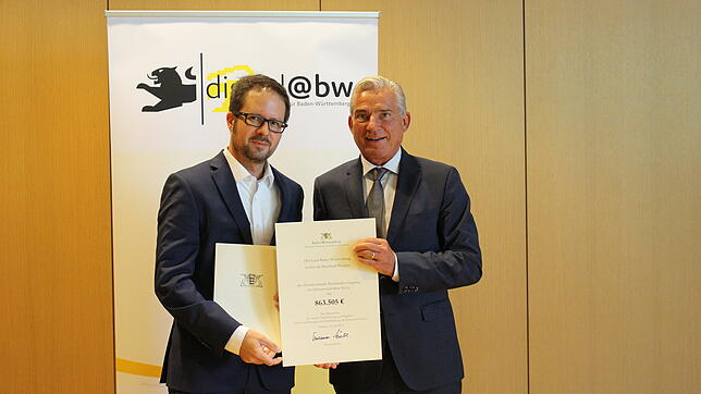 Sie haben ein gemeinsames Ziel, Zweckverbandsgeschäftsführer Jochen Cabanis und Innen- und Digitalminister Thomas Strobl bei der ...