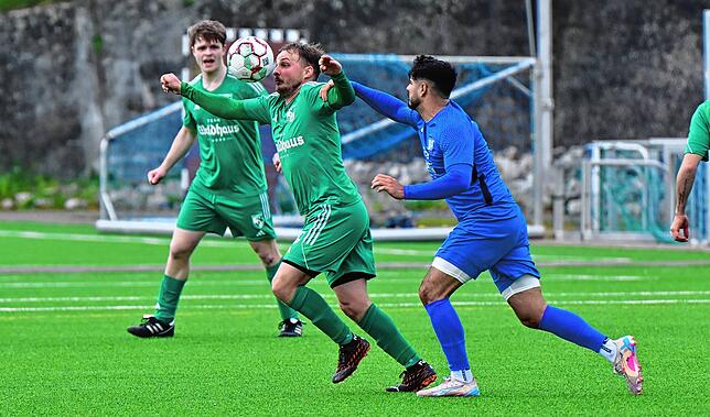 Bild 1: SV Waldhaus siegt 5:3 beim TuS Stetten – und wir haben Fotos!
