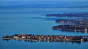Die Insel Lindau im Bodensee. Ein 25-Jähriger ist vor den Augen seiner Freunde in der Reutiner Bucht untergegangen.
