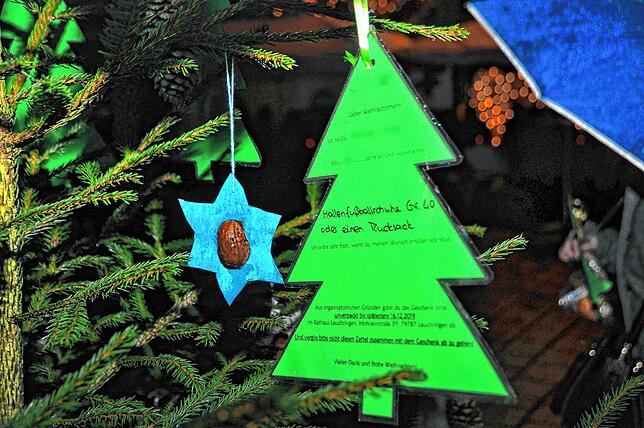 Solche Wunschzettel können im Rahmen der Weihnachtswunschaktion von Spendern in Empfang genommen werden. Wer persönlich nicht vorbei ...