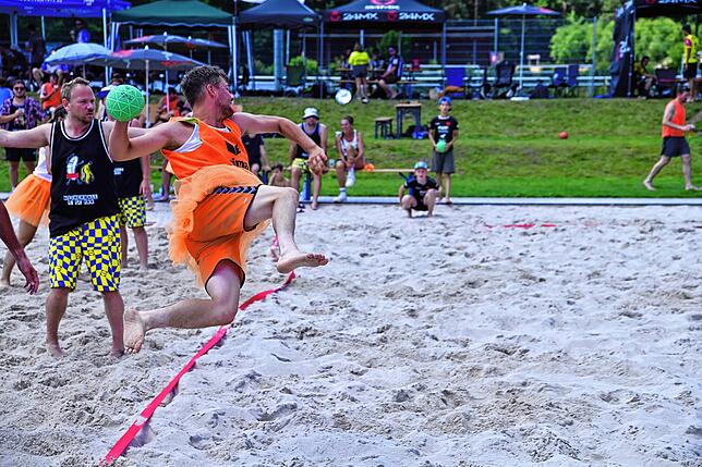 Bild 20: Bilder von der Einweihung des Beach-Handballfelds in St. Georgen
