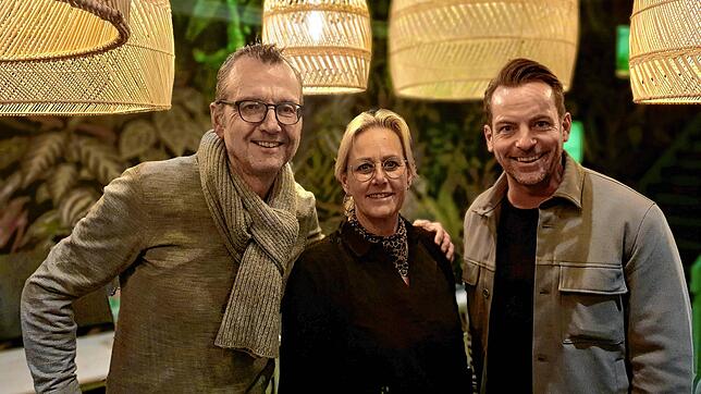 Markus und Nina Dufner betreiben das &bdquo;Urban Jungle&ldquo;, ein neues Café in der Münsterstraße. Eigentümer im Hintergrund ist die ...