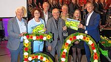 Die Macher der Festschrift zum 50. Jubiläum des Zusammenschlusses: Gemeinderat und Geschichtskenner Josef Vogt (von links), ...