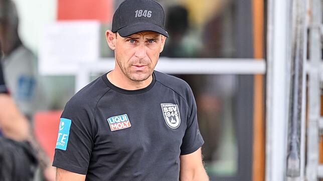 Trainer Robert Lechleiter übernahm die SSV-Profis im vergangenen März. (Archivbild)