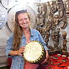 Lilith Kugler aus Konstanz liebt auch das fröhliche Afrika. Aber sie hat in Burkina Faso psychisch Kranke und deren Leidensweg filmisch ...