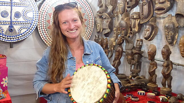Lilith Kugler aus Konstanz liebt auch das fröhliche Afrika. Aber sie hat in Burkina Faso psychisch Kranke und deren Leidensweg filmisch ...
