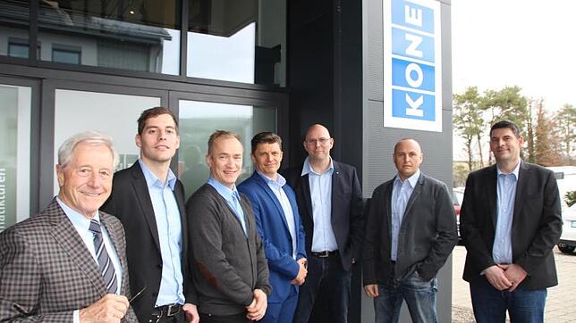 Sie freuen sich über die offizielle Eröffnung des Kone-Standortes Markdorf (von links): Der Markdorfer Unternehmer Karl-Heinz Linnig, ...