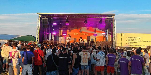 Das h2o-Festival auf der Insel Reichenau – hier ein Foto vom August 2023 – ist noch jung und mancher kennt diesen Geheimtipp noch nicht. ...