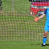 Machtlos: Martin Hackenberger vom FC Tiengen 08 kassierte in der Partie beim Freiburger FC II sechs Gegentore. Am Ende setrzte es eine ...