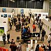 Auch die Kunst hat in den Donauhallen eine Heimat. Das Archivbild zeigt eine Vernissage der Künstergilde Donaueschingen. In der ...