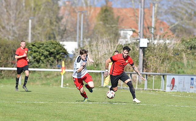 Bild 5: FSV Rheinfelden gewinnt Hochrhein-Derby gegen FC Tiengen 08. Wir haben die Bilder vom Spiel