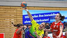 Die Allensbacherin Julika Schmidt beim Wurf im Duell mit Haunstetten.