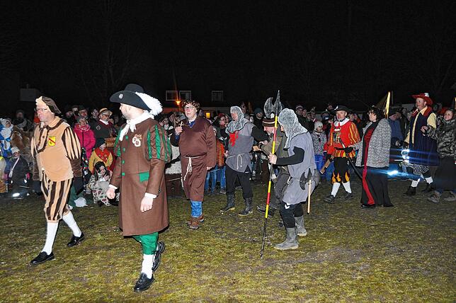 Bild 6: Alle Bilder des Hugeloh Narrenspiels