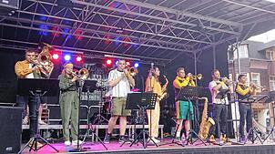 Die Brassband Brassanas wird am Freitag, 11. Juli, im Festzelt für Stimmung sorgen. Im Anschluss legt DJ Paco auf und heizt den ...