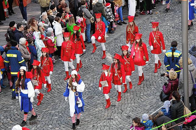 Bild 21: Bilder vom großen Kinderumzug in VS-Villingen am Schmotzigen &ndash; Teil 2