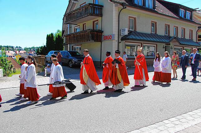 Bild 16: Patrozinium und 50 Jahre Freundschaft: Bonndorf hatte allen Grund zum Feiern