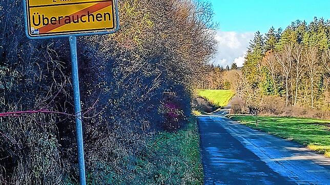 Die Straße zwischen Überauchen und Rietheim wird 2025 neu gemacht. Bild: Dorer