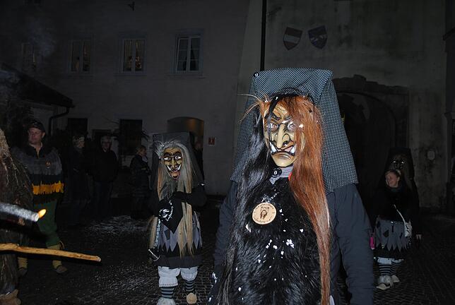 Bild 13: Bilder vom ersten Nachtumzug und Hexensprung in Waldshut