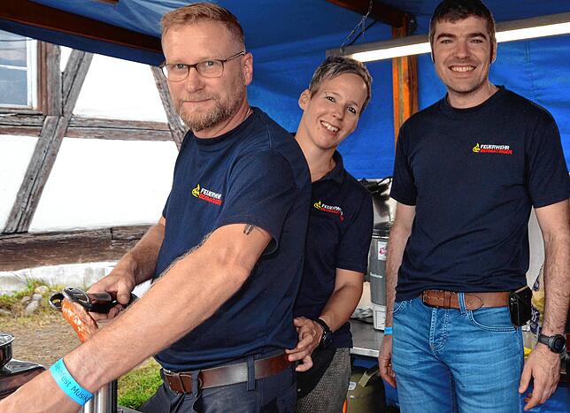 Bild 6: Beim Bermatinger Weinfest wird auch am Samstag gefeiert! Wir haben die besten Bilder – Teil 2