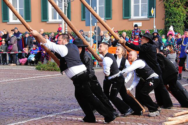 Bild 20: Die besten Bilder vom Narrenbaumsetzen in Markdorf