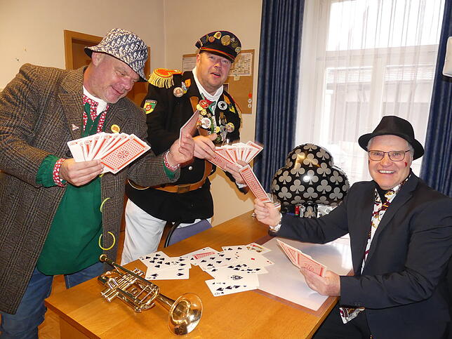 Bild 17: Rathaussturm in Ahausen: Die beeindruckendsten Bilder des Fasnacht-Spektakels in 2025
