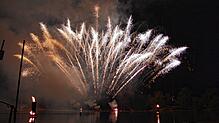 Der Höhepunkt des Festes findet am Samstagabend mit dem großen Klangfeuerwerk &bdquo;Geboren, um zu leben&ldquo; statt. Gezündet wird ...