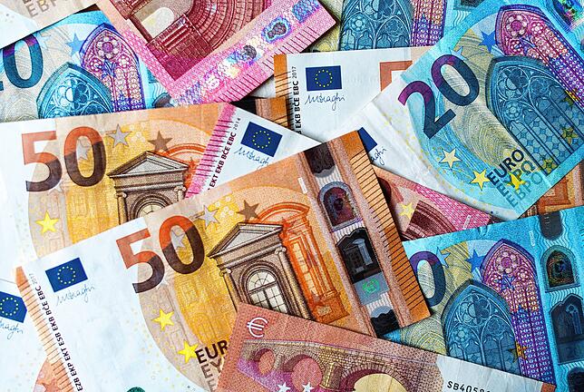 Üppige Zinsen für Erspartes wird es auf absehbare Zeit kaum geben.