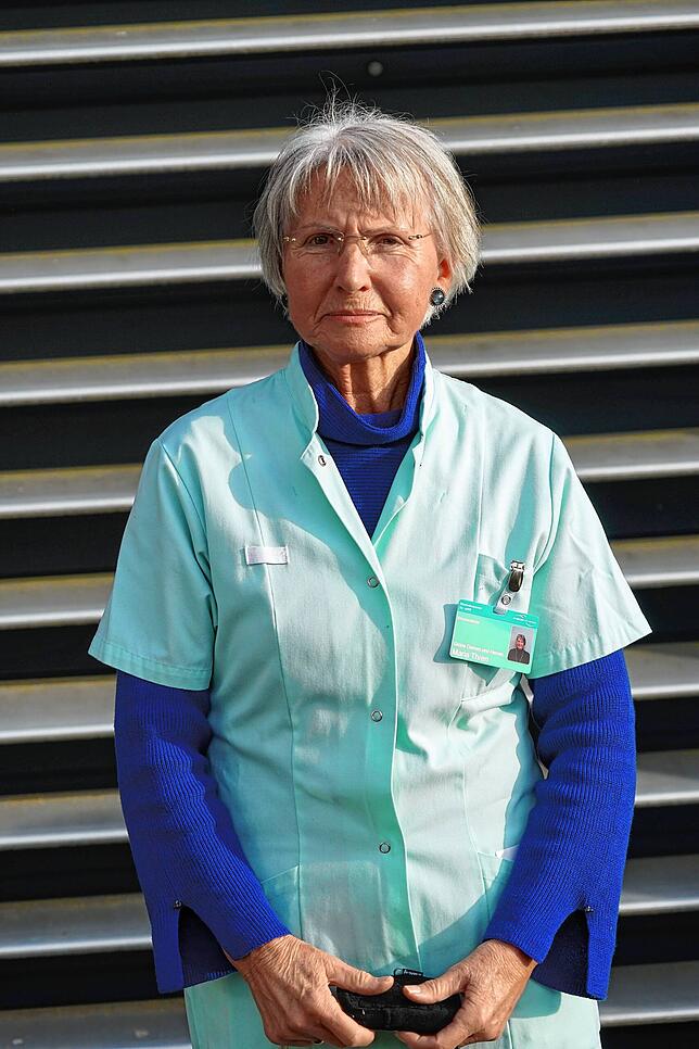 Die Grünen Damen und Herren sind die helfenden Hände für Patienten.