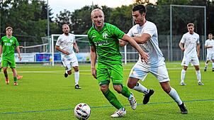 Bild : Die besten Bilder vom Bezirksliga-Auftaktspiel in Brigachtal