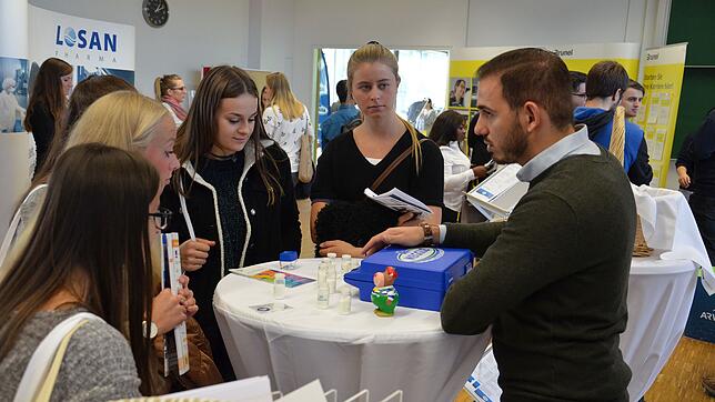 Zum 18. Mal veranstaltet die Hochschule Albstadt-Sigmaringen am kommenden Mittwoch, 6.&nbsp;November, die Karrierebörse, bei der rund 60 ...