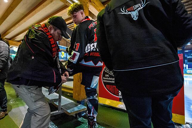 Bild 32: EHC Herrischried verliert 1:11 gegen den EHC Laufen – und wir haben Bilder!
