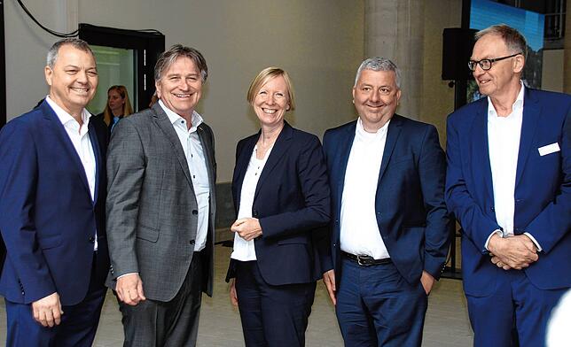 SRH-Vorstandsvorsitzender Christof Hettich, Sozialminister Manne Lucha, Landrätin Stefanie Bürkle, Werner Stalla (Geschäftsführer SRH ...