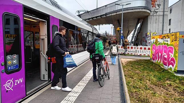 Ob der Seehas auf der Strecke Engen &ndash; Konstanz am Mittwoch, Donnerstag und Freitag verkehren kann, bleibt ungewiss. Sollte ein ...