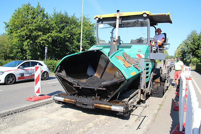 Der erste Eindruck auf der Baustelle: eine ganz schön große Maschine.