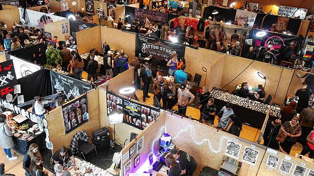Um die 120 Stände füllen an der Singener Tattoo Convention die Stadthalle!