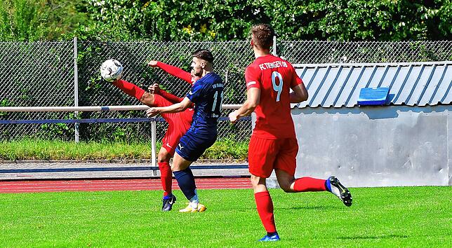 Bild 5: VfB Waldshut gewinnt das Derby beim FC Tiengen 08 mit 3:1 &ndash; und wir haben Bilder!