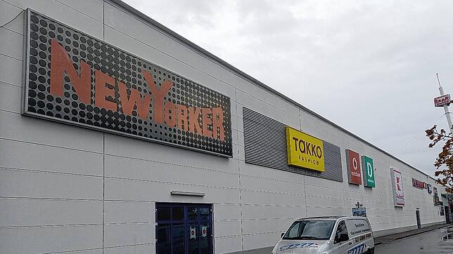 Steht hier bald auch der Schriftzug von Decathlon? Das französische Unternehmen bestätigt, dass derzeit eine Ansiedlung am Standort VS ...